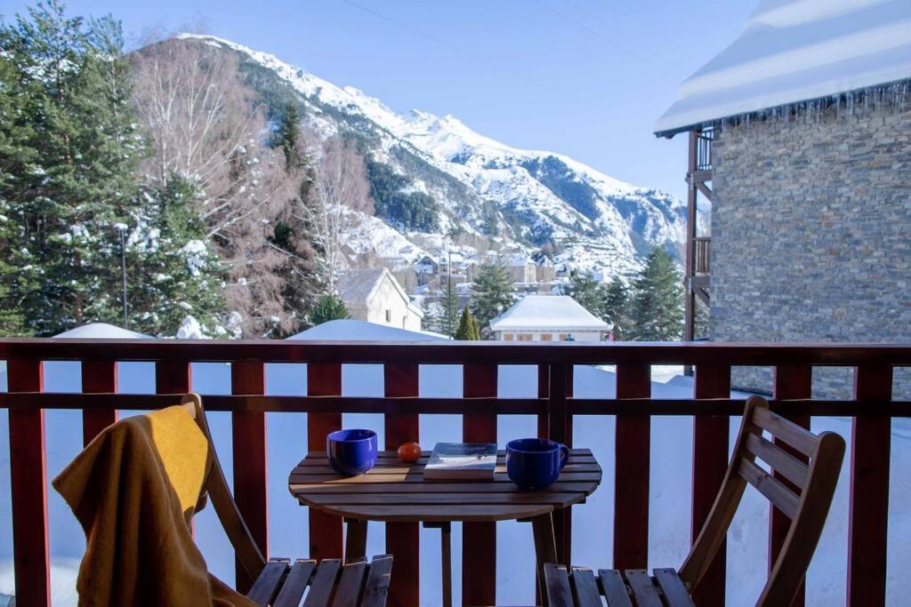 Апартаменти Tebarray ☆ Increibles Vistas, Terraza Y Garaje - Pirineos360 Сальєнт-де-Гальєго Екстер'єр фото